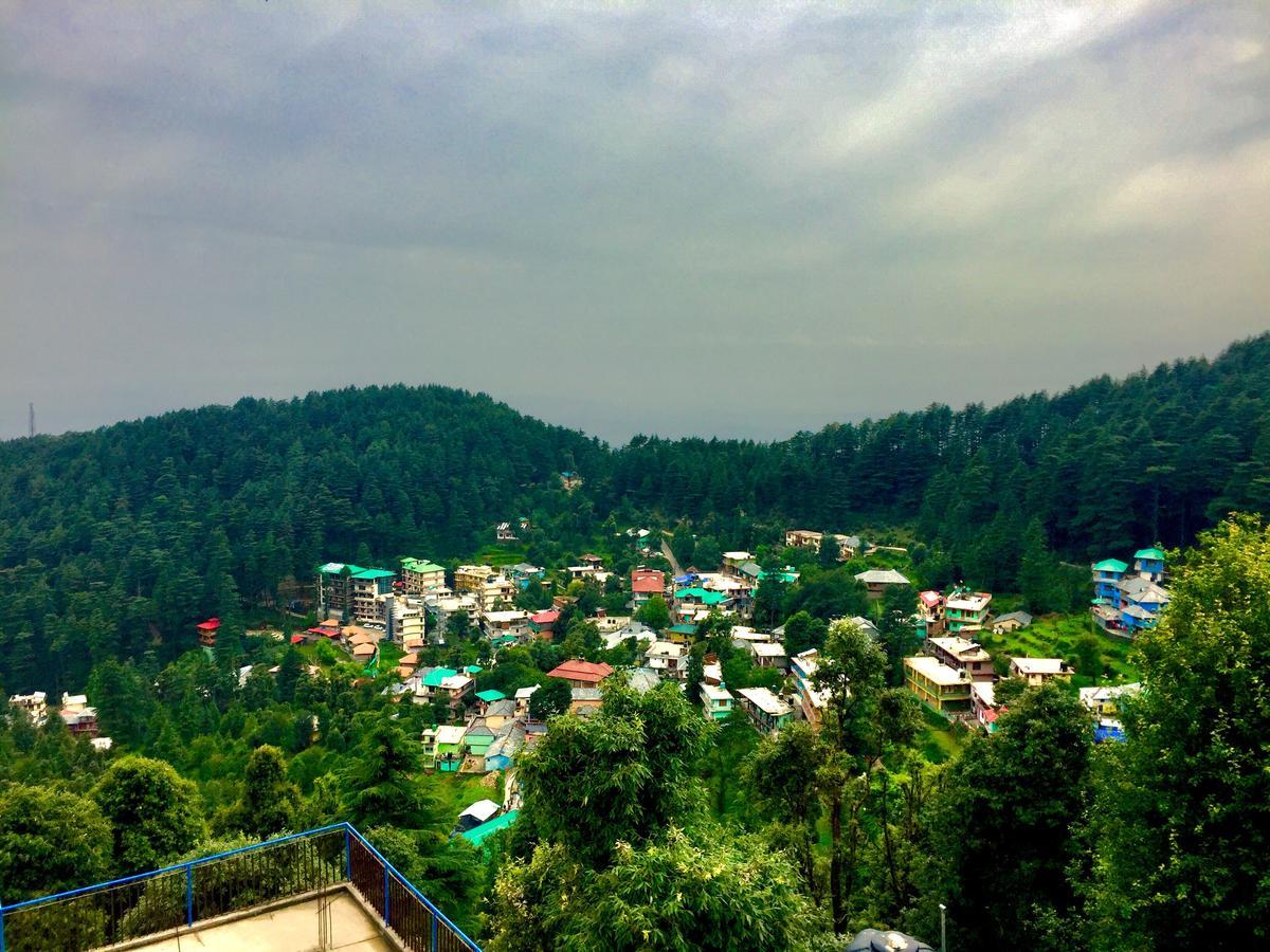 Hotel The Unmad, Dharamkot Dharamshala Exterior foto